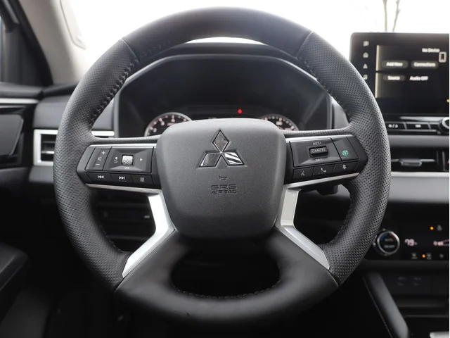 Nuevos MITSUBISHI OUTLANDER à Estados chez autogozo