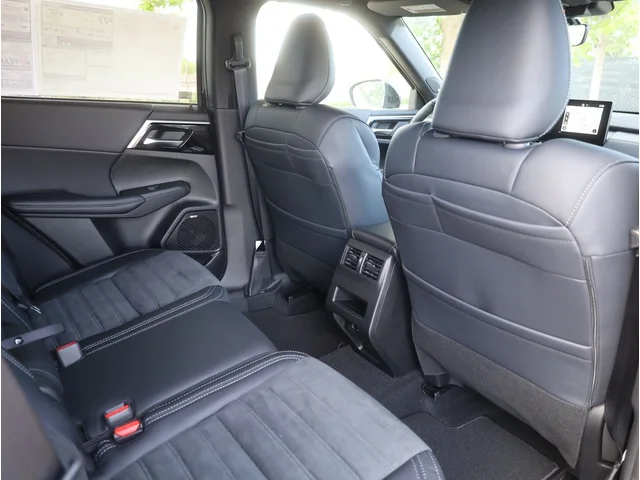 Nuevos MITSUBISHI OUTLANDER à Estados chez autogozo