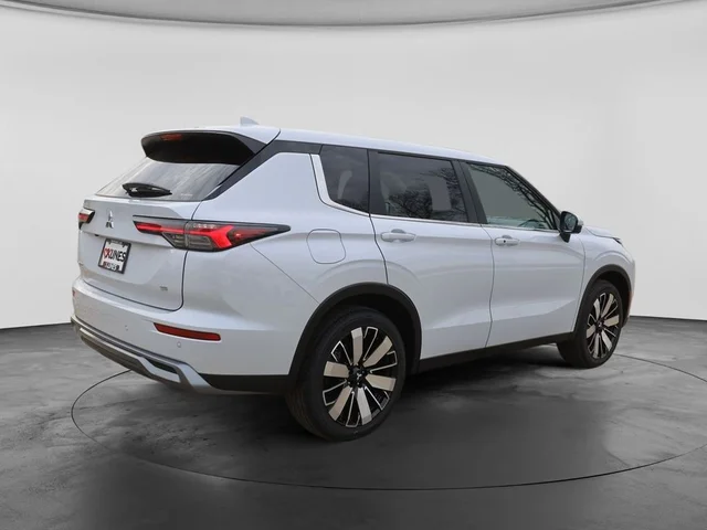 Nuevos MITSUBISHI OUTLANDER à Estados chez autogozo