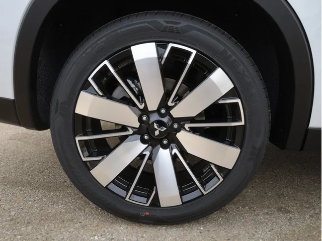 Nuevos MITSUBISHI OUTLANDER à Estados chez autogozo