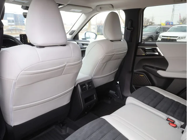 Nuevos MITSUBISHI OUTLANDER à Estados chez autogozo