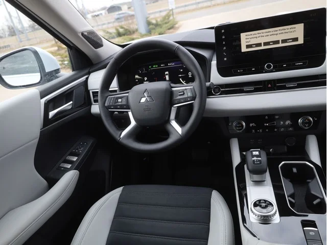 Nuevos MITSUBISHI OUTLANDER à Estados chez autogozo