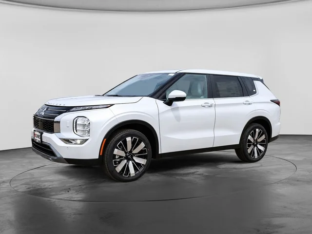 Nuevos MITSUBISHI OUTLANDER à Estados chez autogozo