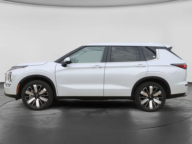 Nuevos MITSUBISHI OUTLANDER à Estados chez autogozo