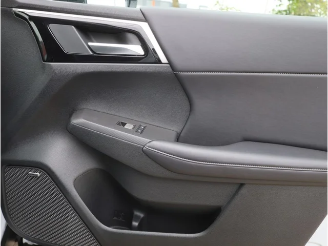 Nuevos MITSUBISHI OUTLANDER à Estados chez autogozo