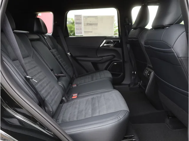 Nuevos MITSUBISHI OUTLANDER à Estados chez autogozo