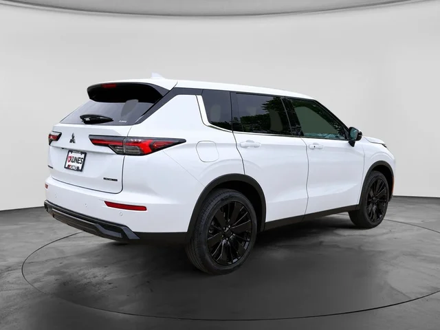 Nuevos MITSUBISHI OUTLANDER à Estados chez autogozo