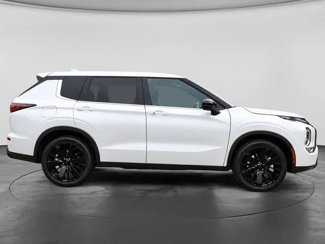 Nuevos MITSUBISHI OUTLANDER à Estados chez autogozo