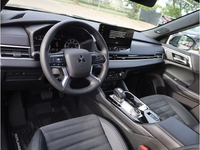 Nuevos MITSUBISHI OUTLANDER à Estados chez autogozo