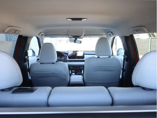 Nuevos MITSUBISHI OUTLANDER à Estados chez autogozo