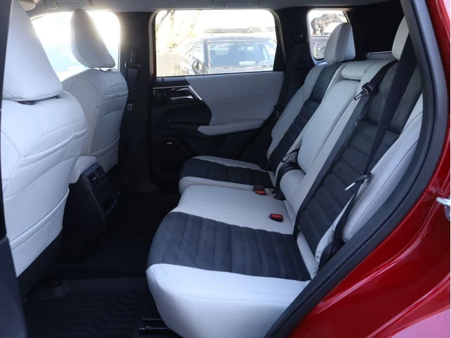 Nuevos MITSUBISHI OUTLANDER à Estados chez autogozo