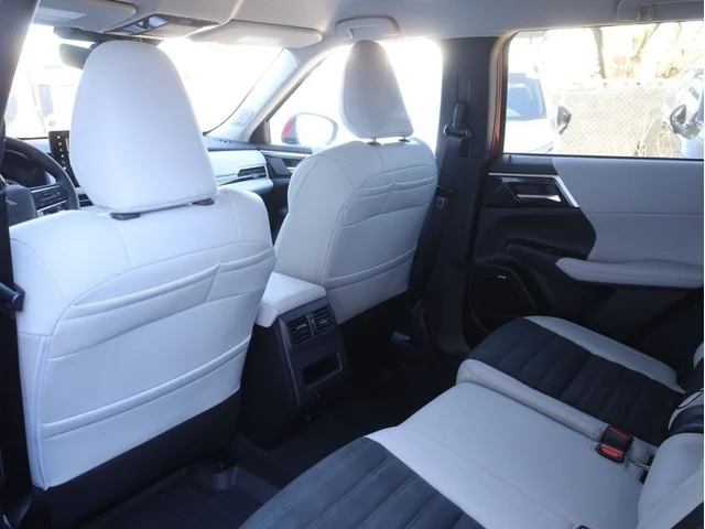 Nuevos MITSUBISHI OUTLANDER à Estados chez autogozo