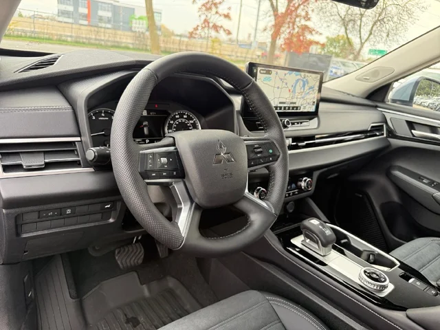 Nuevos MITSUBISHI OUTLANDER à Estados chez autogozo