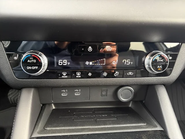 Nuevos MITSUBISHI OUTLANDER à Estados chez autogozo