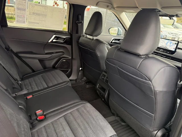 Nuevos MITSUBISHI OUTLANDER à Estados chez autogozo