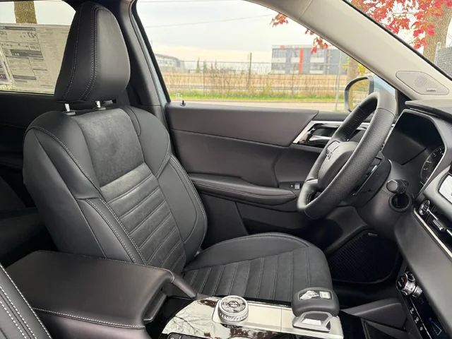 Nuevos MITSUBISHI OUTLANDER à Estados chez autogozo