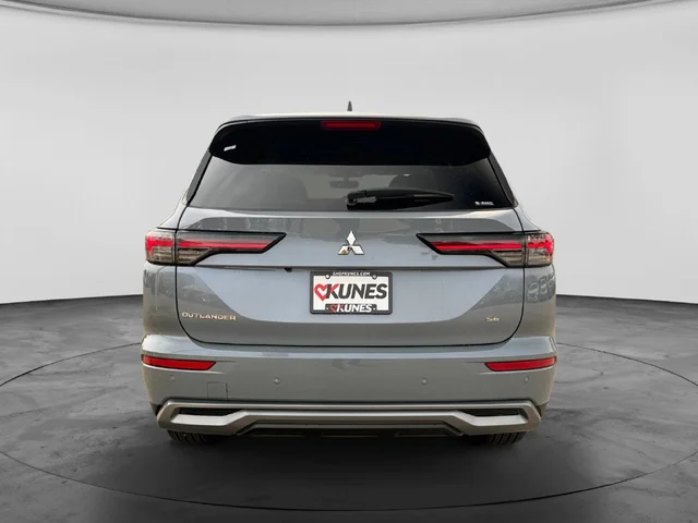 Nuevos MITSUBISHI OUTLANDER à Estados chez autogozo