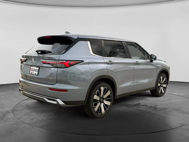 Nuevos MITSUBISHI OUTLANDER à Estados chez autogozo