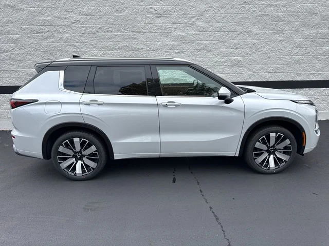 Nuevos MITSUBISHI OUTLANDER à Estados chez autogozo