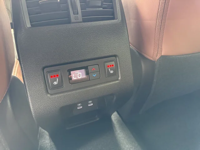 Nuevos MITSUBISHI OUTLANDER à Estados chez autogozo