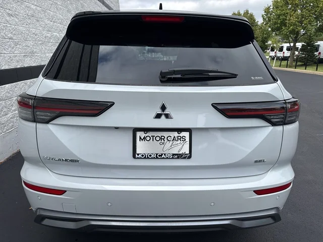 Nuevos MITSUBISHI OUTLANDER à Estados chez autogozo