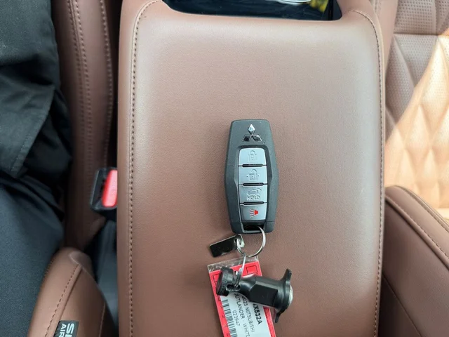 SEMINUEVOS MITSUBISHI Outlander a Estados en autogozo