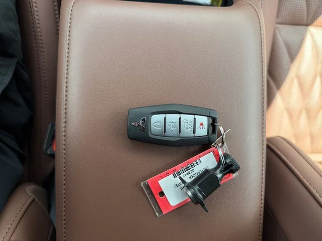 SEMINUEVOS MITSUBISHI Outlander a Estados en autogozo