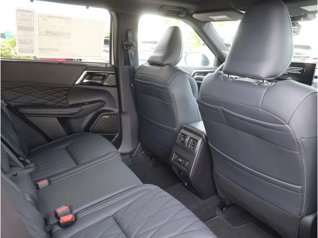Nuevos MITSUBISHI OUTLANDER à Estados chez autogozo