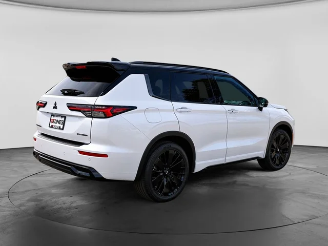 Nuevos MITSUBISHI OUTLANDER à Estados chez autogozo