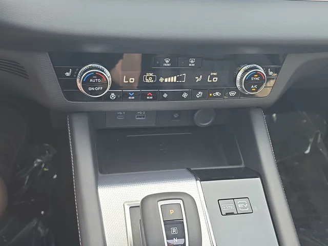 Nuevos NISSAN ROGUE PLUG-IN HYBRID à Estados chez autogozo