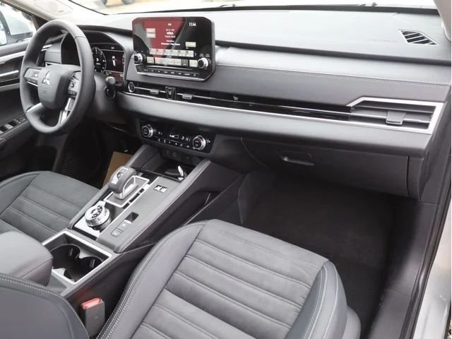 Nuevos MITSUBISHI OUTLANDER PHEV à Estados chez autogozo
