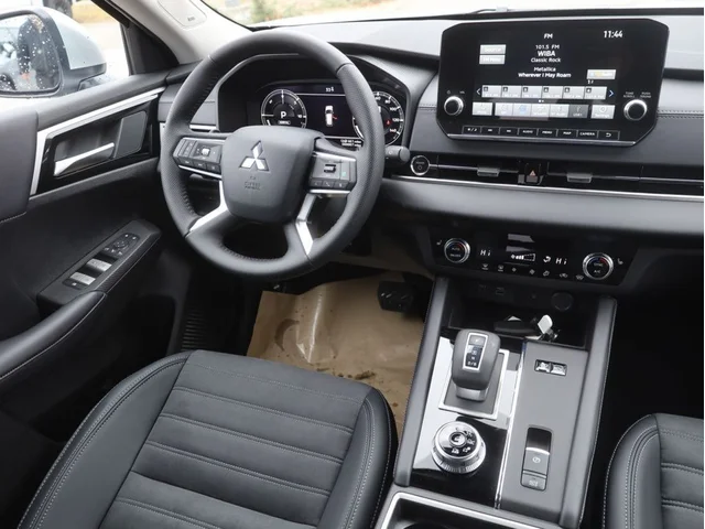 Nuevos MITSUBISHI OUTLANDER PHEV à Estados chez autogozo