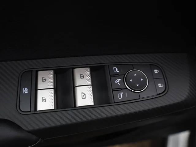 Nuevos MITSUBISHI OUTLANDER PHEV à Estados chez autogozo