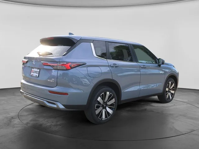 Nuevos MITSUBISHI OUTLANDER PHEV à Estados chez autogozo
