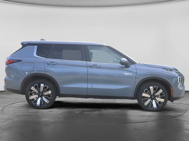 Nuevos MITSUBISHI OUTLANDER PHEV à Estados chez autogozo