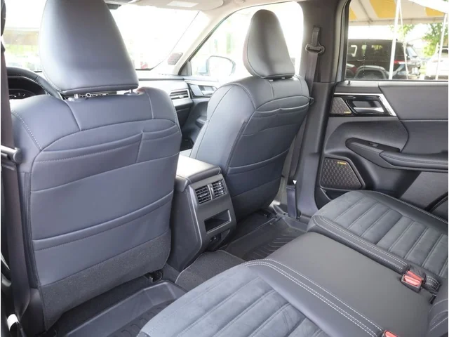 Nuevos MITSUBISHI OUTLANDER PHEV à Estados chez autogozo