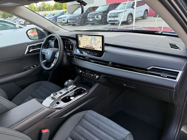 Nuevos MITSUBISHI OUTLANDER PHEV à Estados chez autogozo