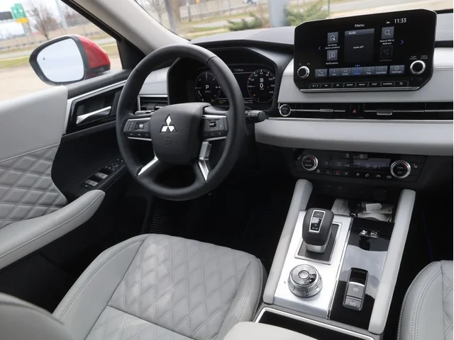 Nuevos MITSUBISHI OUTLANDER PHEV à Estados chez autogozo