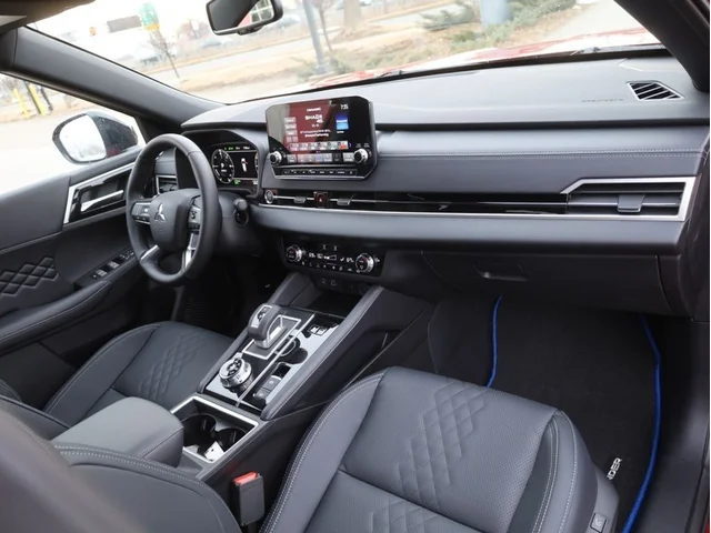 Nuevos MITSUBISHI OUTLANDER PHEV à Estados chez autogozo
