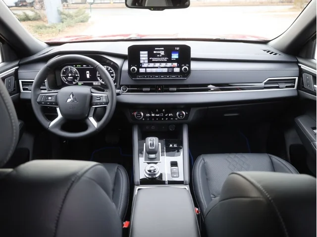 Nuevos MITSUBISHI OUTLANDER PHEV à Estados chez autogozo