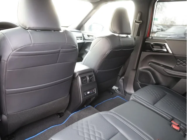 Nuevos MITSUBISHI OUTLANDER PHEV à Estados chez autogozo