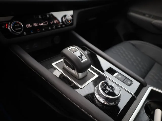 Nuevos MITSUBISHI OUTLANDER PHEV à Estados chez autogozo