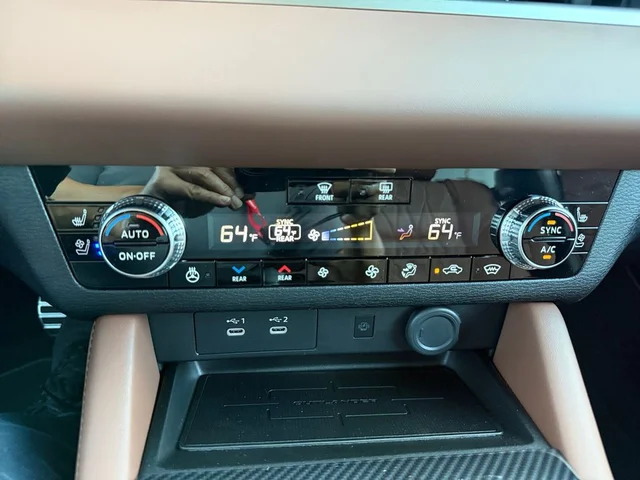 Nuevos MITSUBISHI OUTLANDER PHEV à Estados chez autogozo
