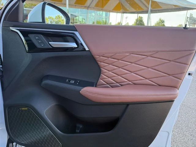 Nuevos MITSUBISHI OUTLANDER PHEV à Estados chez autogozo