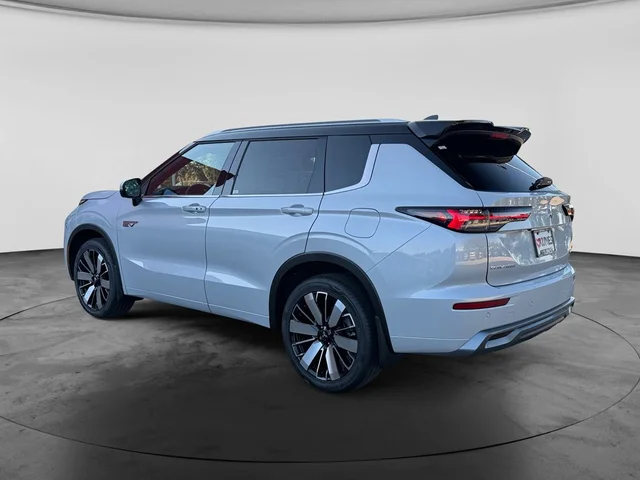 Nuevos MITSUBISHI OUTLANDER PHEV à Estados chez autogozo