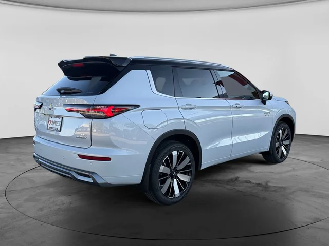 Nuevos MITSUBISHI OUTLANDER PHEV à Estados chez autogozo