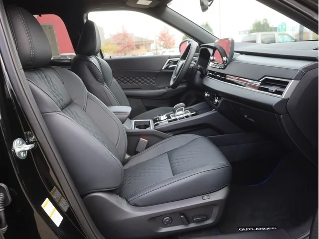 Nuevos MITSUBISHI OUTLANDER PHEV à Estados chez autogozo