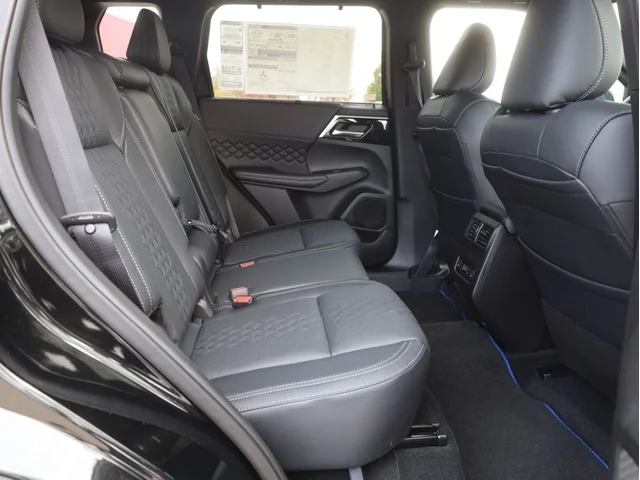 Nuevos MITSUBISHI OUTLANDER PHEV à Estados chez autogozo