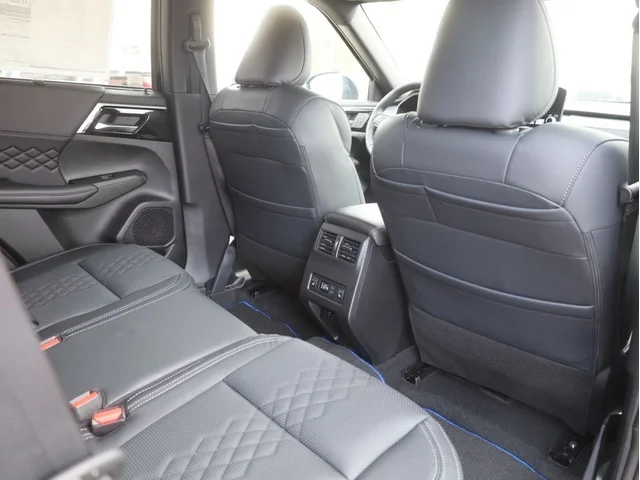 Nuevos MITSUBISHI OUTLANDER PHEV à Estados chez autogozo