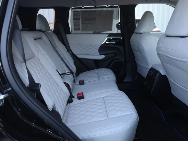 Nuevos MITSUBISHI OUTLANDER PHEV à Estados chez autogozo